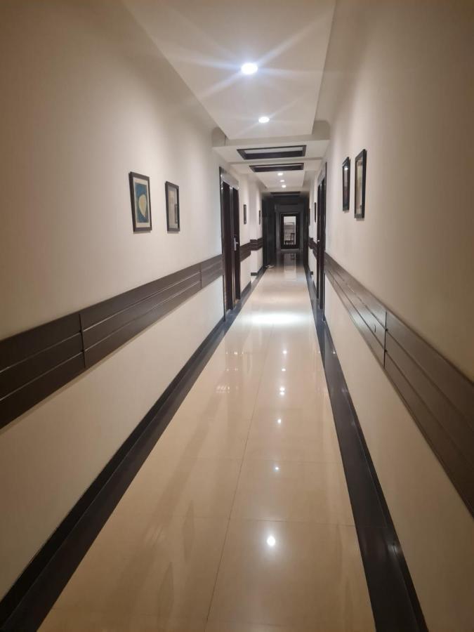 Hotel Lemon Park Haldwāni 외부 사진