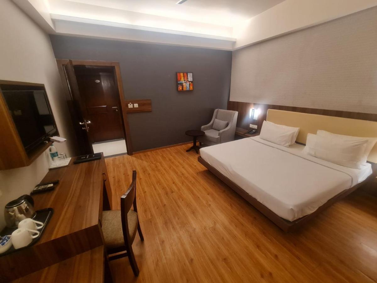 Hotel Lemon Park Haldwāni 외부 사진